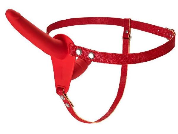 Красный страпон на ремнях с вагинальной пробкой - 15 см. от ToyFa