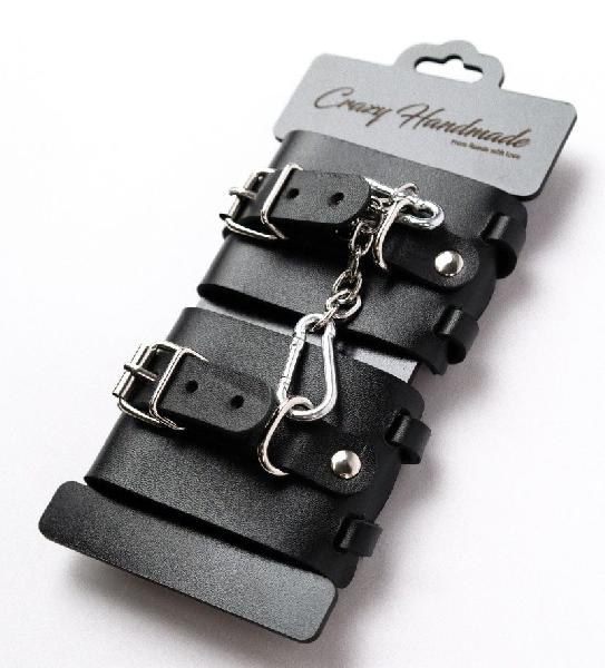 Черные кожаные наручники с ремешками от Crazy Handmade