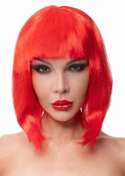 Красный парик-каре с челкой от Джага-Джага