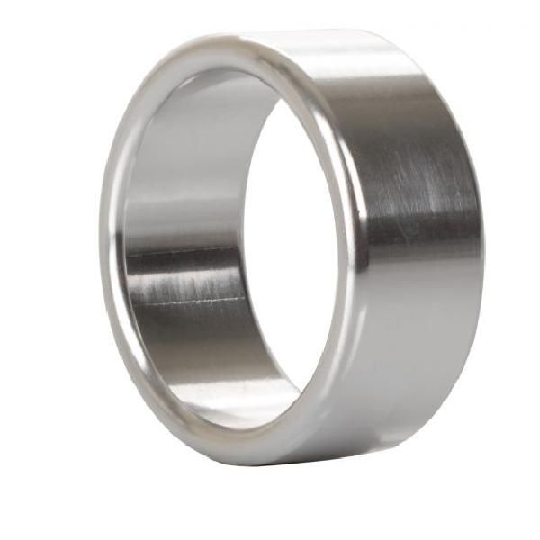 Серебристое эрекционное кольцо Alloy Metallic Ring Medium от California Exotic Novelties