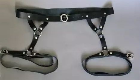 Кожаные гартеры с ремнями от Подиум