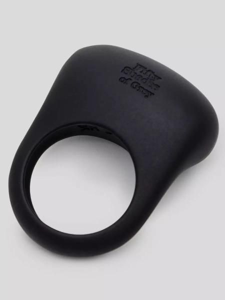 Черное эрекционное виброкольцо Sensation Rechargeable Vibrating Love Ring от Fifty Shades of Grey