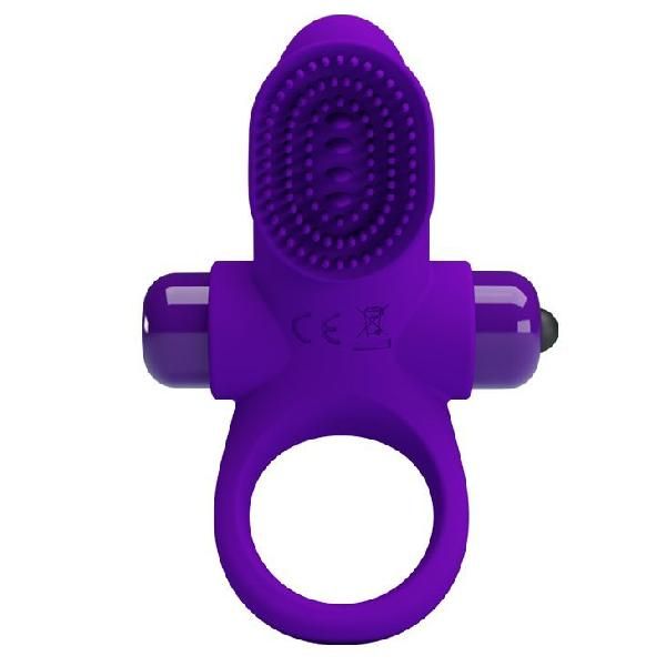 Фиолетовое эрекционное виброкольцо в клиторальной щеточкой Vibrant Penis Ring II от Baile