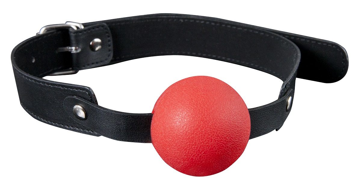 Красный силиконовый кляп-шар с ремешками из полиуретана Solid Silicone Ball Gag от Blush Novelties