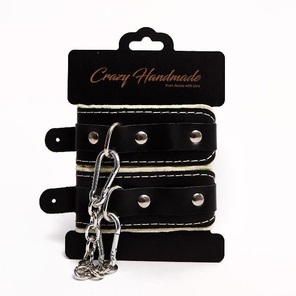 Черные скругленные наручники с мягкой бежевой подкладкой от Crazy Handmade