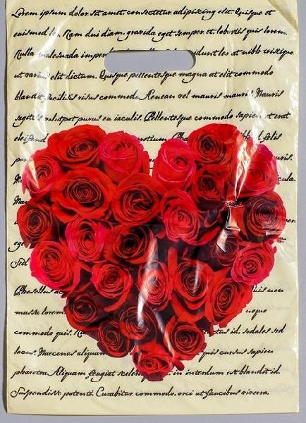 Подарочный пакет  Сердце из роз  - 30 х 40 см. от Сима-Ленд
