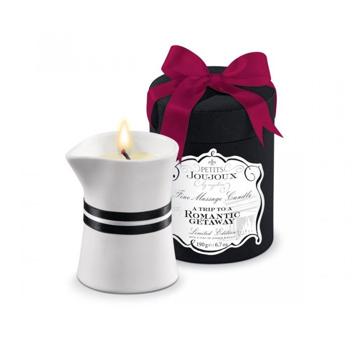 Массажное масло в виде большой свечи Petits Joujoux Romantic Getaway с ароматом имбирного печенья от MyStim