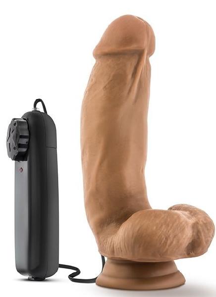 Смуглый вибратор MMA Fighter - 17,8 см.  от Blush Novelties