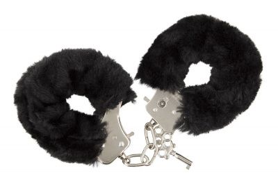 Чёрные меховые наручники с ключиками Furry Handcuffs от Blush Novelties