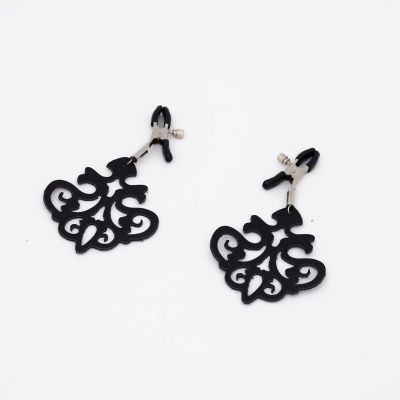 Зажимы на соски с черными кожаными подвесками от Crazy Handmade