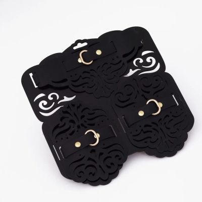 Фигурный набор для БДСМ-игр с узорами и золотистой фурнитурой от Crazy Handmade