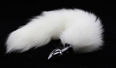 Металлическая анальная пробка с длинным белым хвостиком от 4sexdreaM