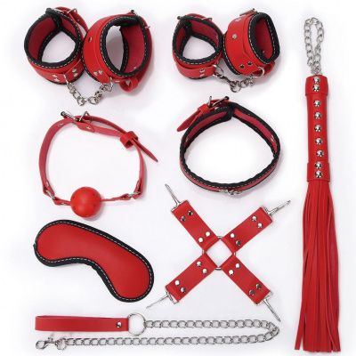 Пикантный красно-черный набор БДСМ: маска, ошейник, кляп, фиксатор, наручники, оковы, плеть от Bior toys