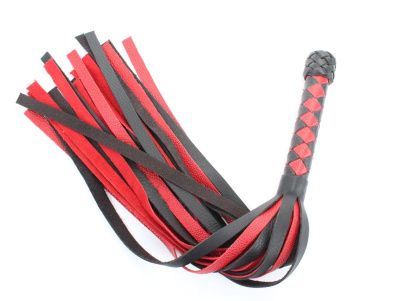 Черно-красная плеть с плетеной ромбовидной ручкой - 58 см. от БДСМ Арсенал