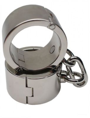 Серебристые металлические гладкие наручники от Eroticon