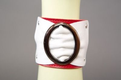 Бело-красный браслет с овальной пряжкой  от Подиум