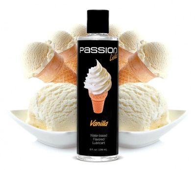 Смазка на водной основе Passion Licks Water Based Flavored Lubricant с ароматом ванили - 236 мл. от XR Brands