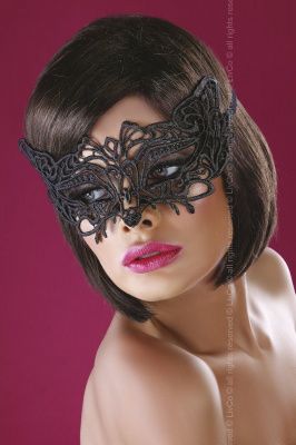 Широкая, закрывающая нос ажурная маска от Livia Corsetti